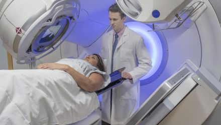 Benefício da radioterapia em pacientes metastáticos com tumor de nasofaringe