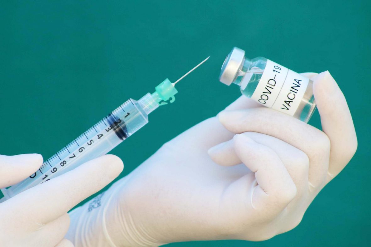 Pacientes com câncer devem ter prioridade na vacinação contra Covid-19?